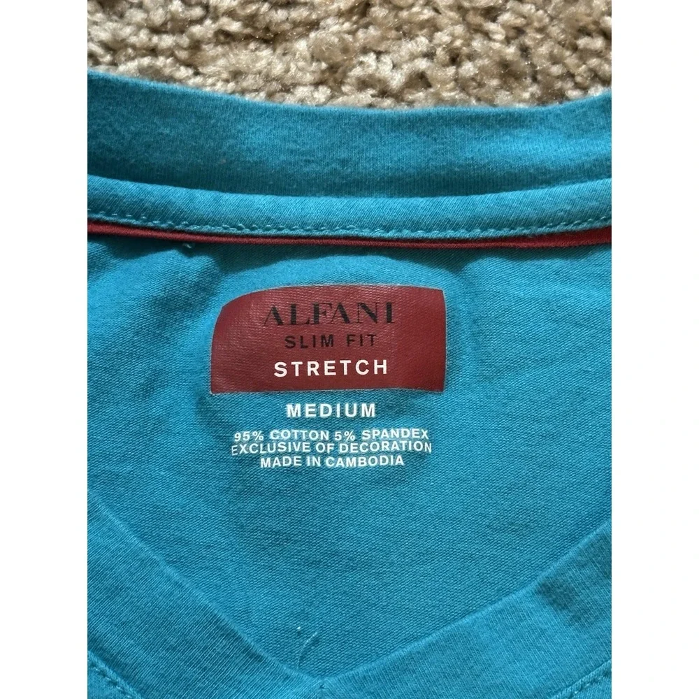 Men's Alfani Stretch‎ Short Sleeve V Neck Shirt - Medium
